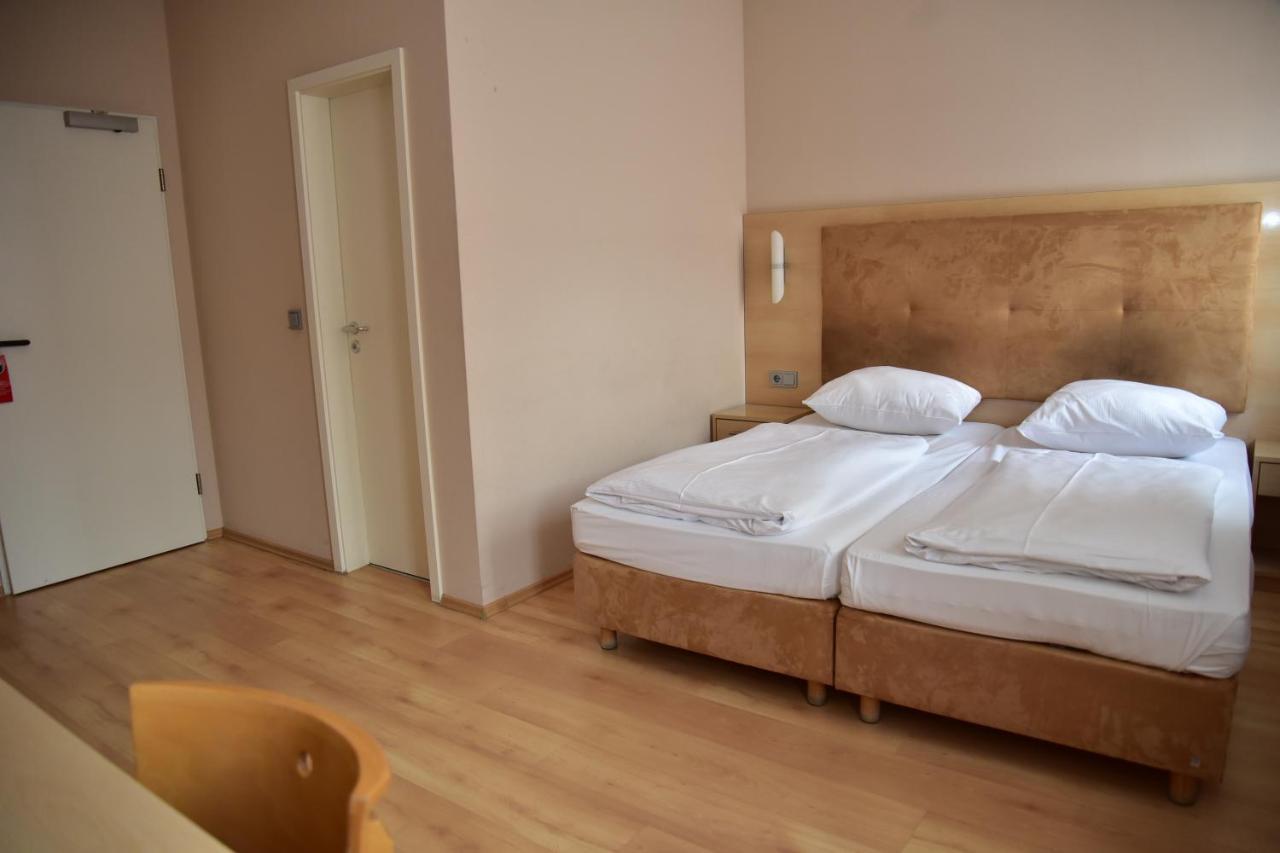 Hotel Am Kurfuerstenplatz - Messe Frankfurt am Main Eksteriør billede