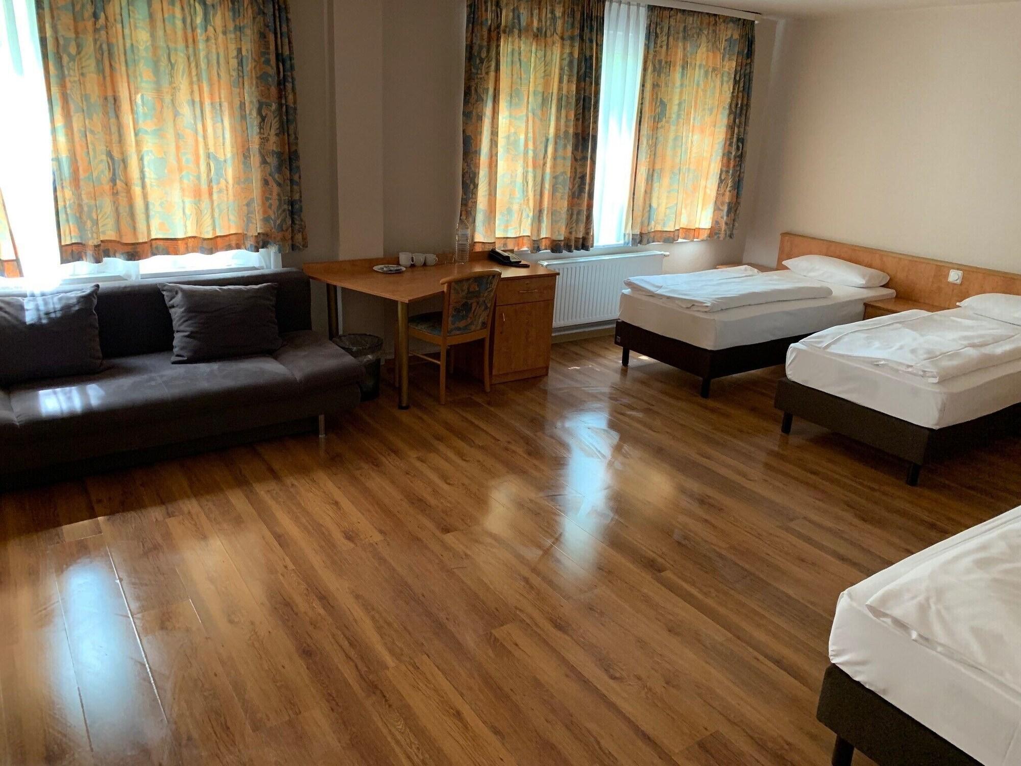 Hotel Am Kurfuerstenplatz - Messe Frankfurt am Main Eksteriør billede